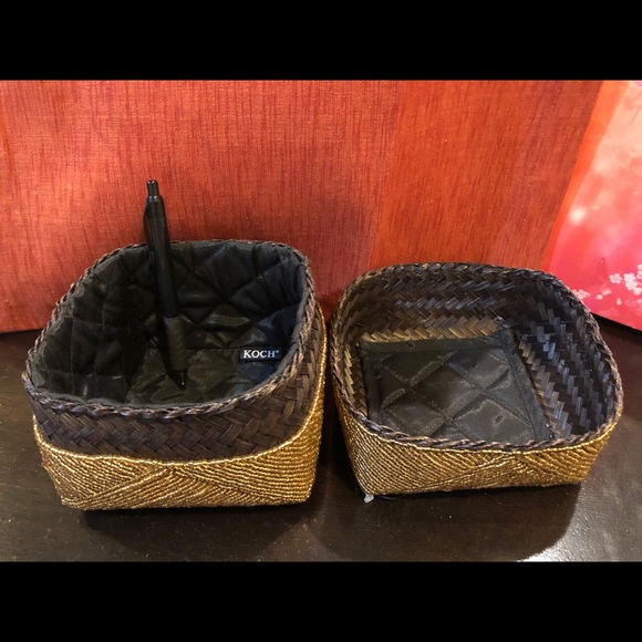 Hand made beaded small box - Picture 4 of 5